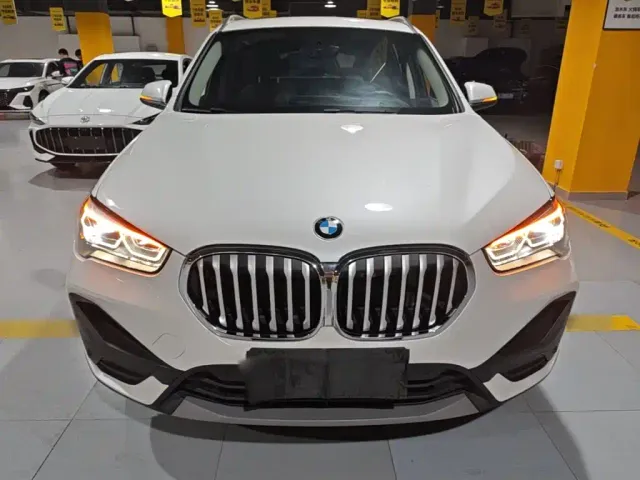 BMW X1 — Фото автомобиля 2