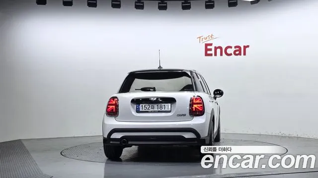 MINI Cooper — Фото автомобиля 4