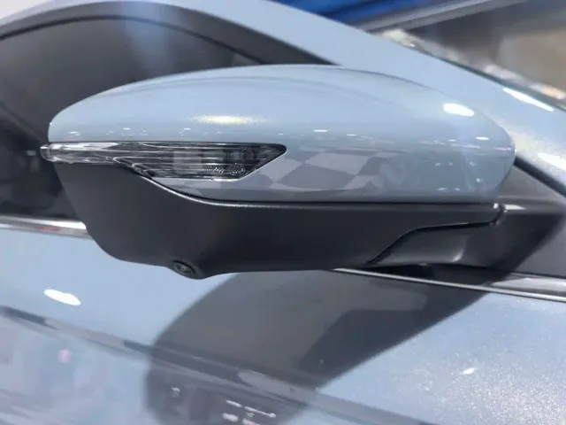 Geely Emgrand — Фото автомобиля 12