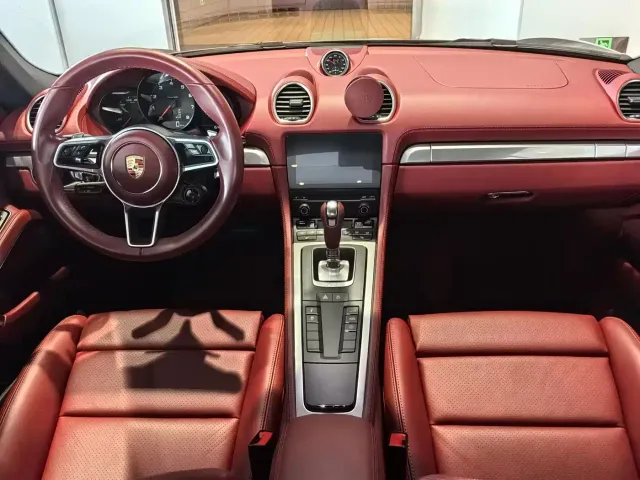 Porsche 718 — Фото автомобиля 5