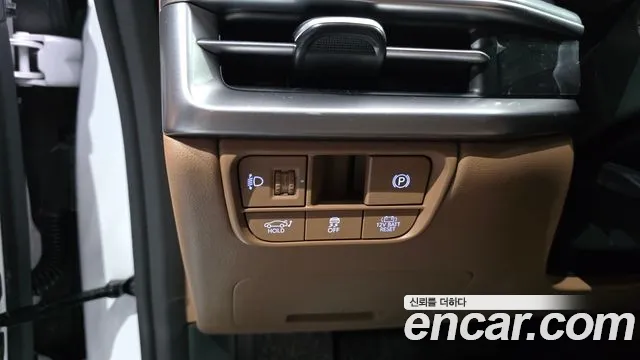 Hyundai Grandeur GN7 — Фото автомобиля 18