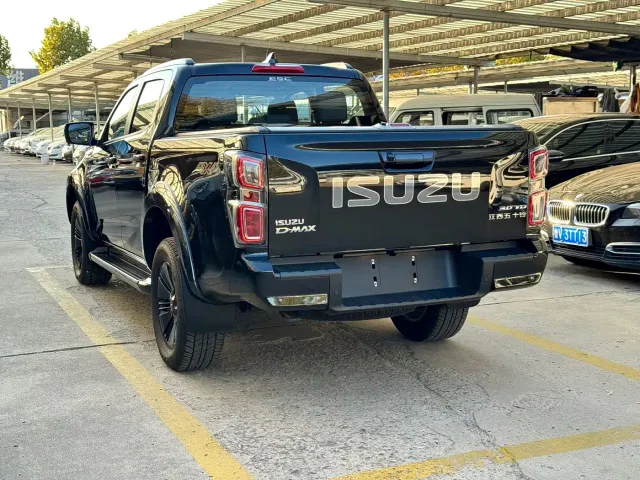 Isuzu D-MAX — Фото автомобиля 6