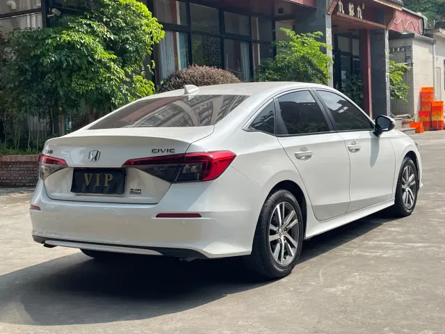 Honda Civic — Фото автомобиля 4
