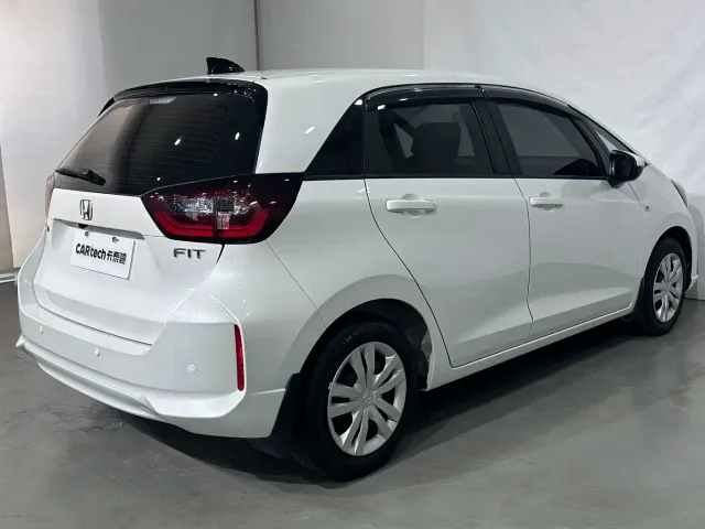 Honda Fit — Фото автомобиля 13