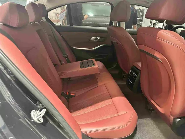 BMW 3 Series — Фото автомобиля 19