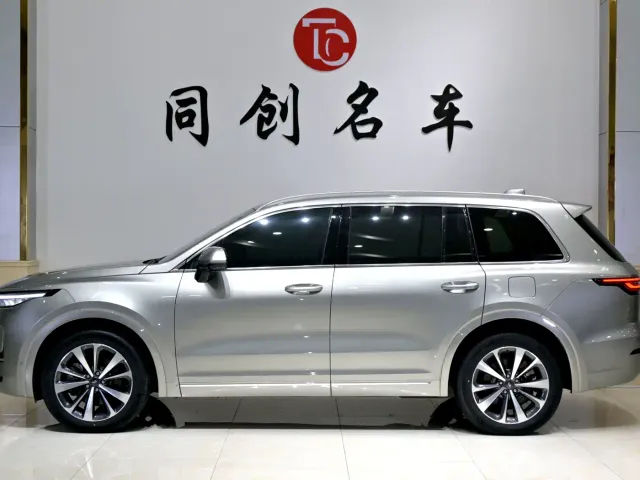 Li Auto ONE — Фото автомобиля 7
