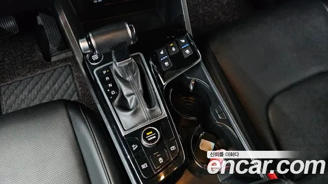 Kia Sportage Sportage 5-е поколение Дизель 2.0 4WD — Фото автомобиля 8