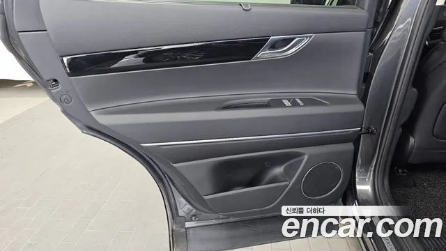 Genesis GV80 2.5T Бензин 2WD — Фото автомобиля 25