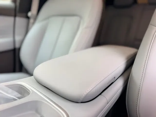 Nio EC6 — Фото автомобиля 25