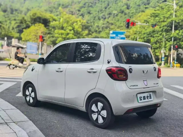 Wuling Hongguang Mini EV — Фото автомобиля 9