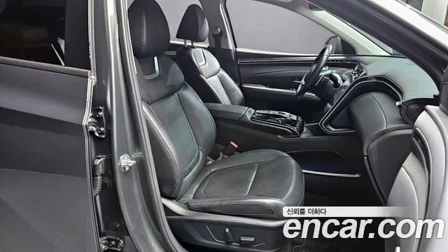 Hyundai Tucson Tucson (NX4) Бензин 1.6 турбо 2WD — Фото автомобиля 10