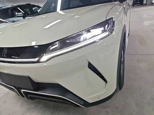 BYD Yuan UP — Фото автомобиля 23