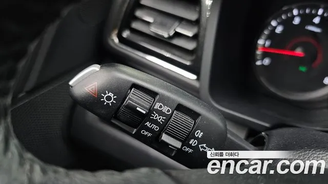 KG_Mobility_Ssangyong TIBOLI Very New Tivoli Бензин 1.5 2WD — Фото автомобиля 27