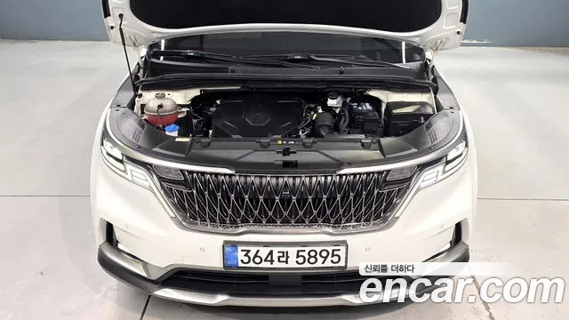 Kia Carnival Generation 4 — Фото автомобиля 6