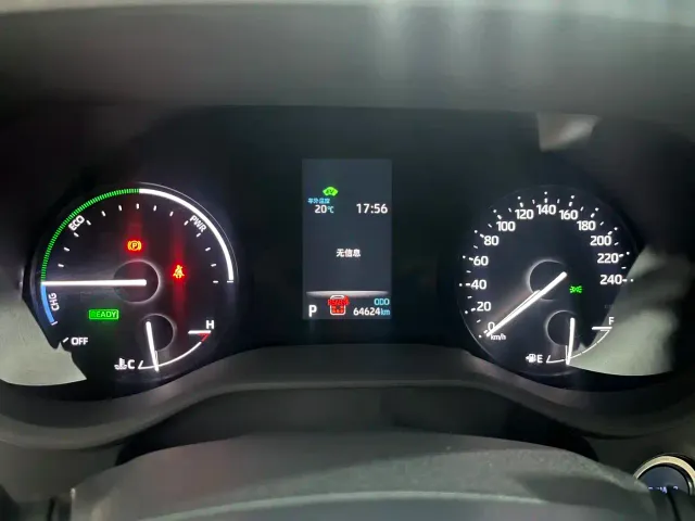 Toyota Sienna — Фото автомобиля 13