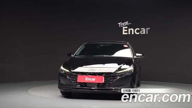 Hyundai AVANTE Avante (CN7) — Фото автомобиля 3