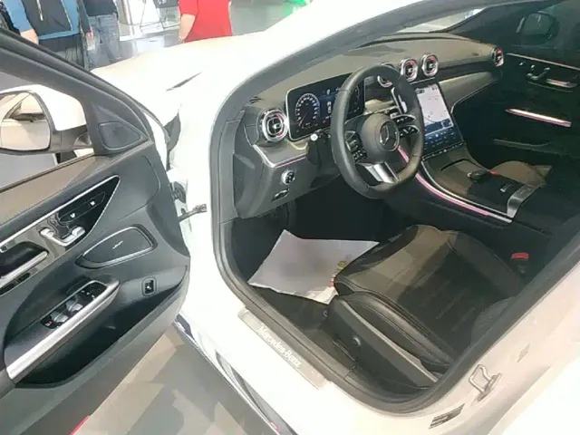 Mercedes-Benz C-Class — Фото автомобиля 15