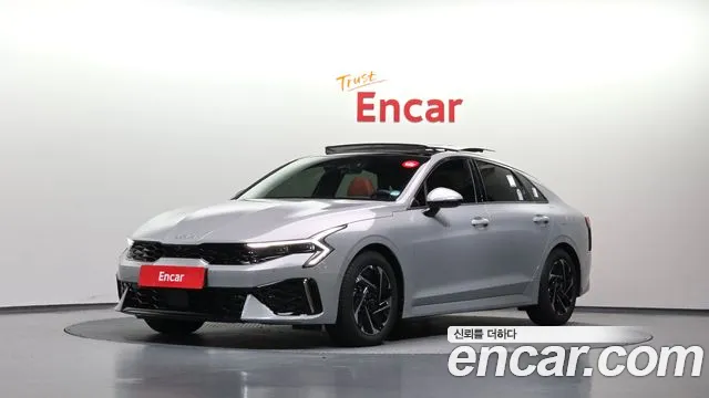 Фотография автомобиля — Kia K5 Generation 3