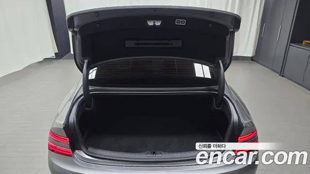 Genesis G80 Бензин 3.5 турбо AWD — Фото автомобиля 29