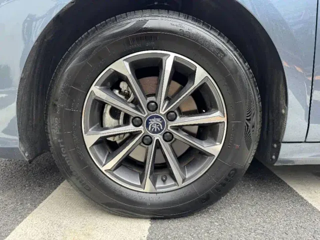 BYD Qin PLUS — Фото автомобиля 17