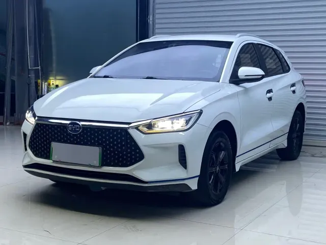Фотография автомобиля — BYD e2