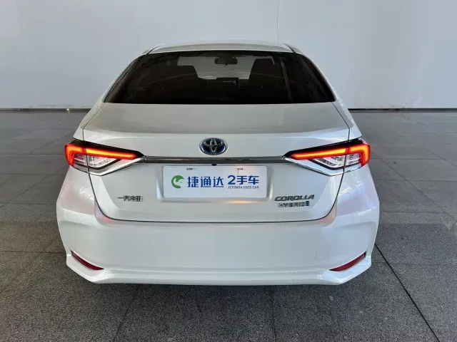Toyota Corolla — Фото автомобиля 12