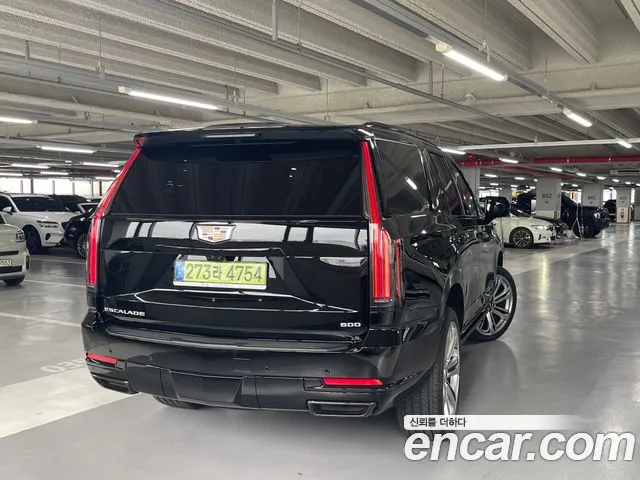 Cadillac Escalade Generation 5 — Фото автомобиля 2