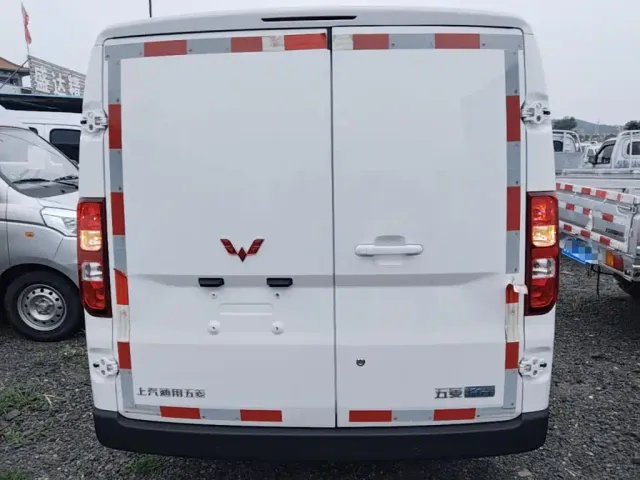 Wuling Yangguang — Фото автомобиля 3