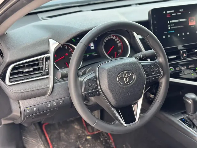 Toyota Camry — Фото автомобиля 6