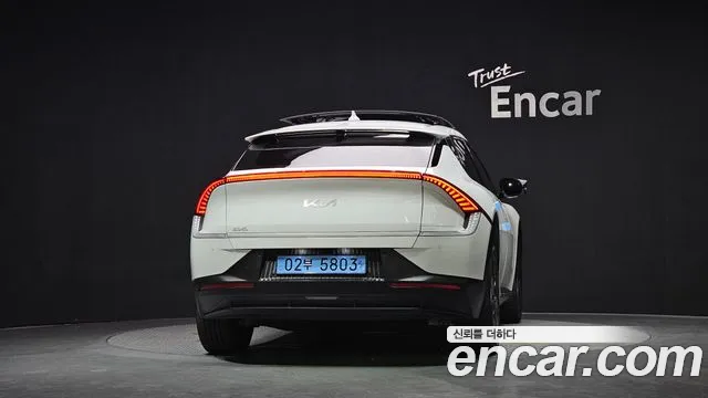 Kia EV6 — Фото автомобиля 4
