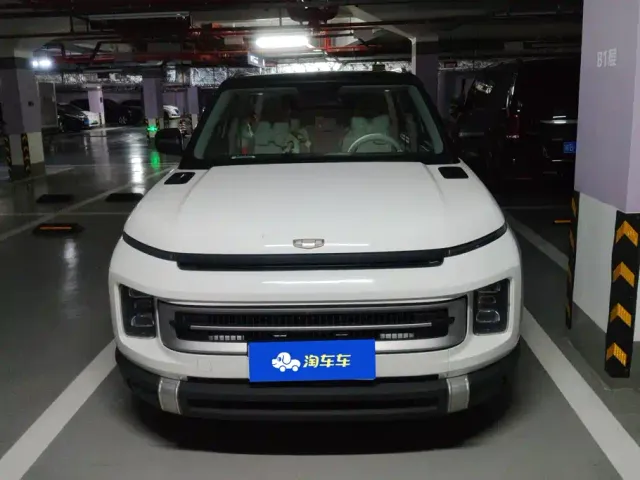 Geely ICON — Фото автомобиля 2