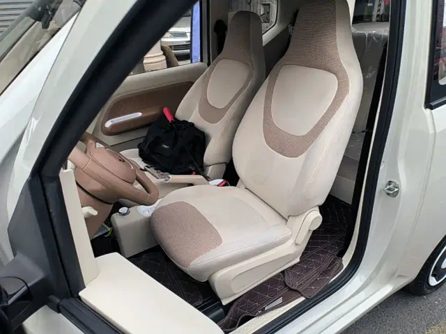Wuling Hongguang Mini EV — Фото автомобиля 10