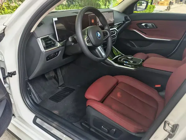 BMW i3 — Фото автомобиля 9
