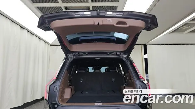 Kia EV9 — Фото автомобиля 26