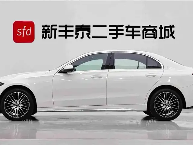 Mercedes-Benz C-Class — Фото автомобиля 4