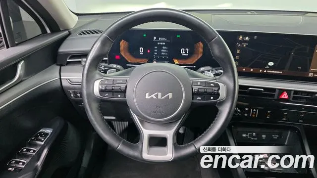 Kia K5 Новый K5 3 поколение 2.0 LPi(Для проката) — Фото автомобиля 13