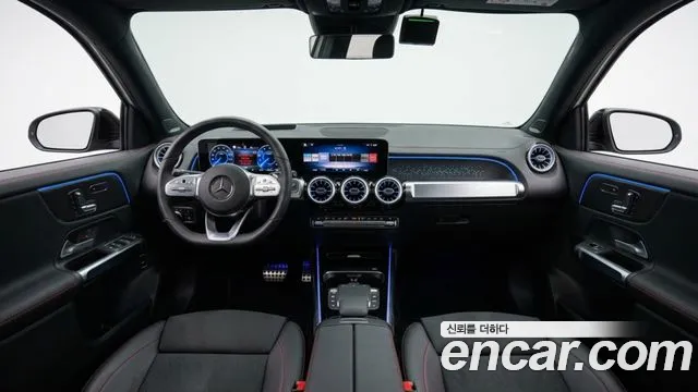 Mercedes-Benz EQB — Фото автомобиля 7