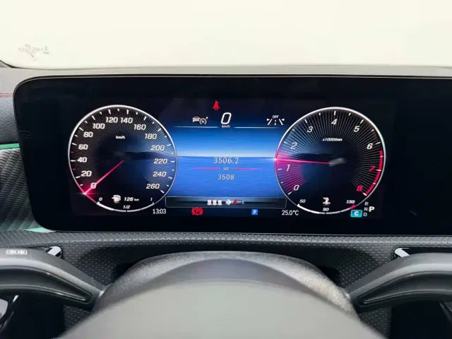 Mercedes-Benz A-Class — Фото автомобиля 15