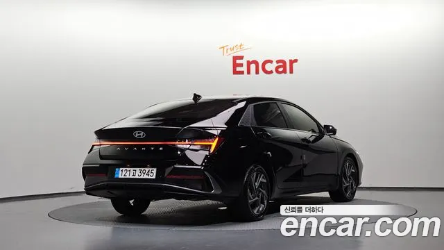 Hyundai Avante CN7 — Фото автомобиля 2