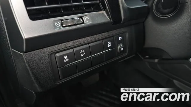 KG_Mobility_Ssangyong Rexton Новый Rexton Sport Дизель 2.2 4WD — Фото автомобиля 16