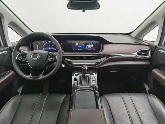 GAC Trumpchi M6 — Фото автомобиля 5
