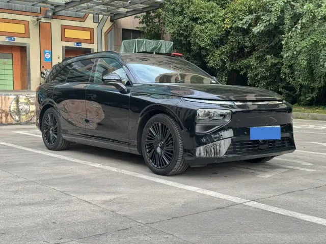 Xpeng G9 — Фото автомобиля 3