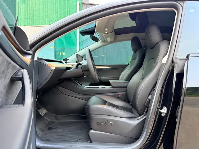 Tesla Model Y 2022 Facelift Rear-Wheel Drive Version — Фото автомобиля 4