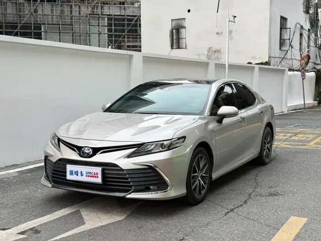 Фотография автомобиля — Toyota Camry