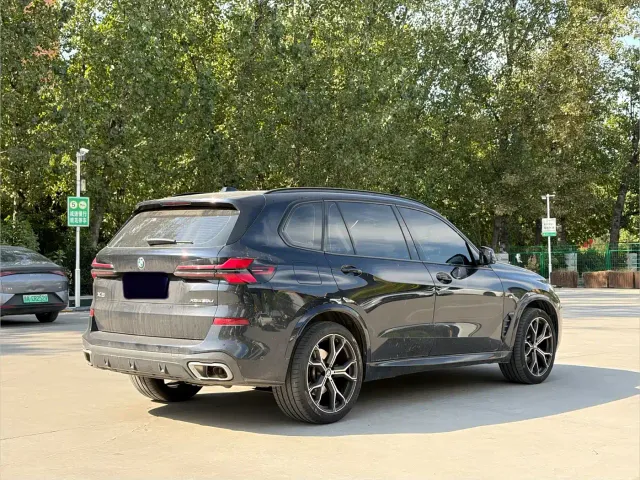 BMW X5 — Фото автомобиля 7