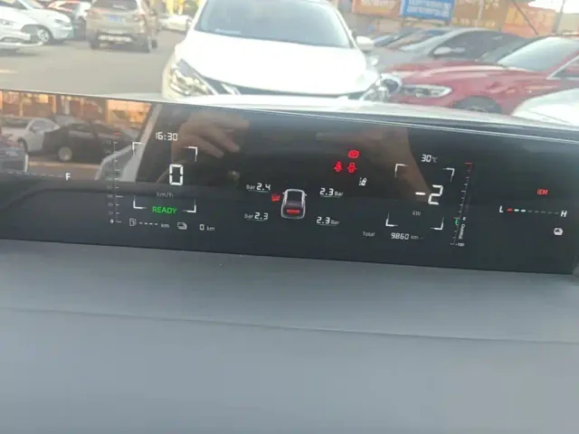 Changan Qiyuan A05 — Фото автомобиля 11