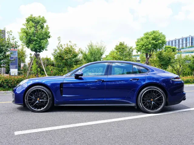 Porsche Panamera — Фото автомобиля 5