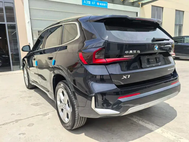 BMW X1 — Фото автомобиля 7