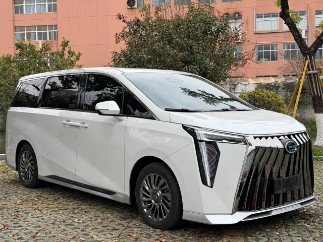 GAC Trumpchi M8 — Фото автомобиля 3