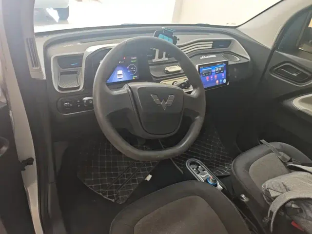 Wuling Hongguang Mini EV — Фото автомобиля 9